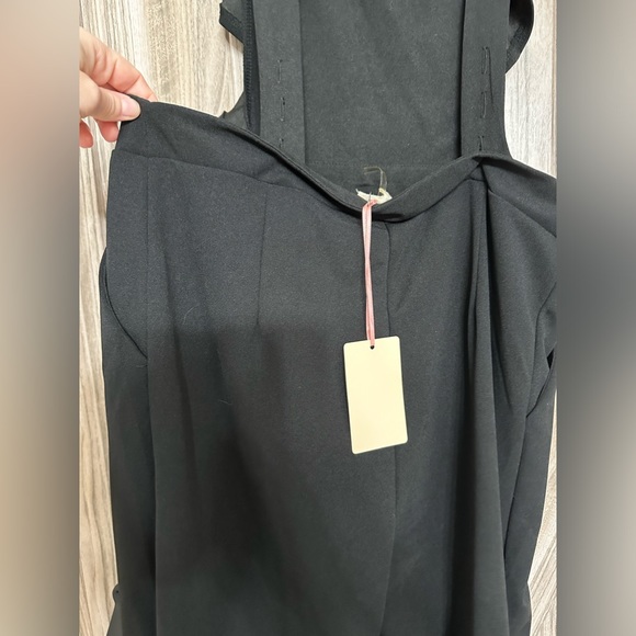 NWT ENTRO BLACK RUFFLE JUMPSUIT - Picture 5 of 7